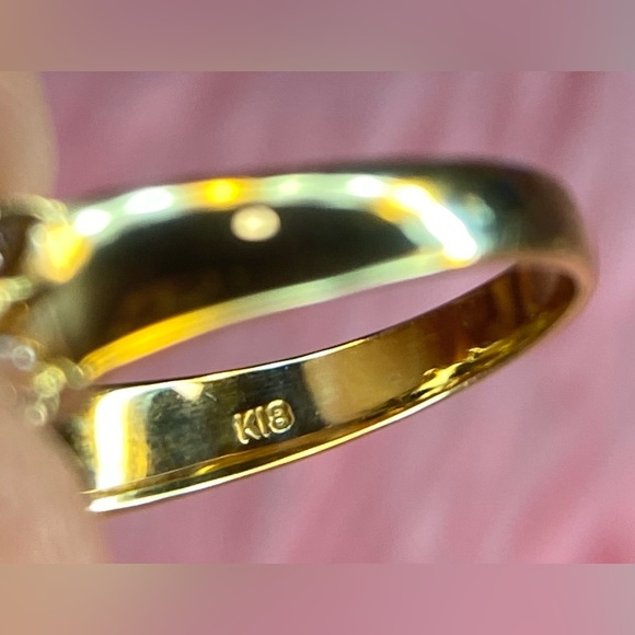 K18Yellow GOLD Natural SAPPHIRE 3 STONE RING with Diamond 0.3ct accent Size 6.5 - Picture 9 of 9